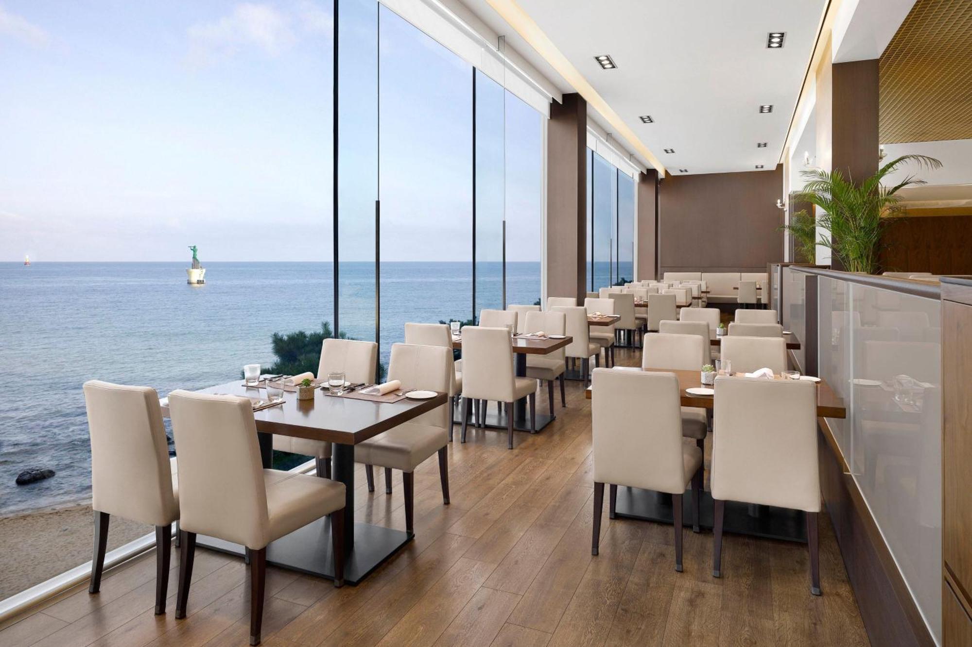 The Westin Josun Busan Exterior photo